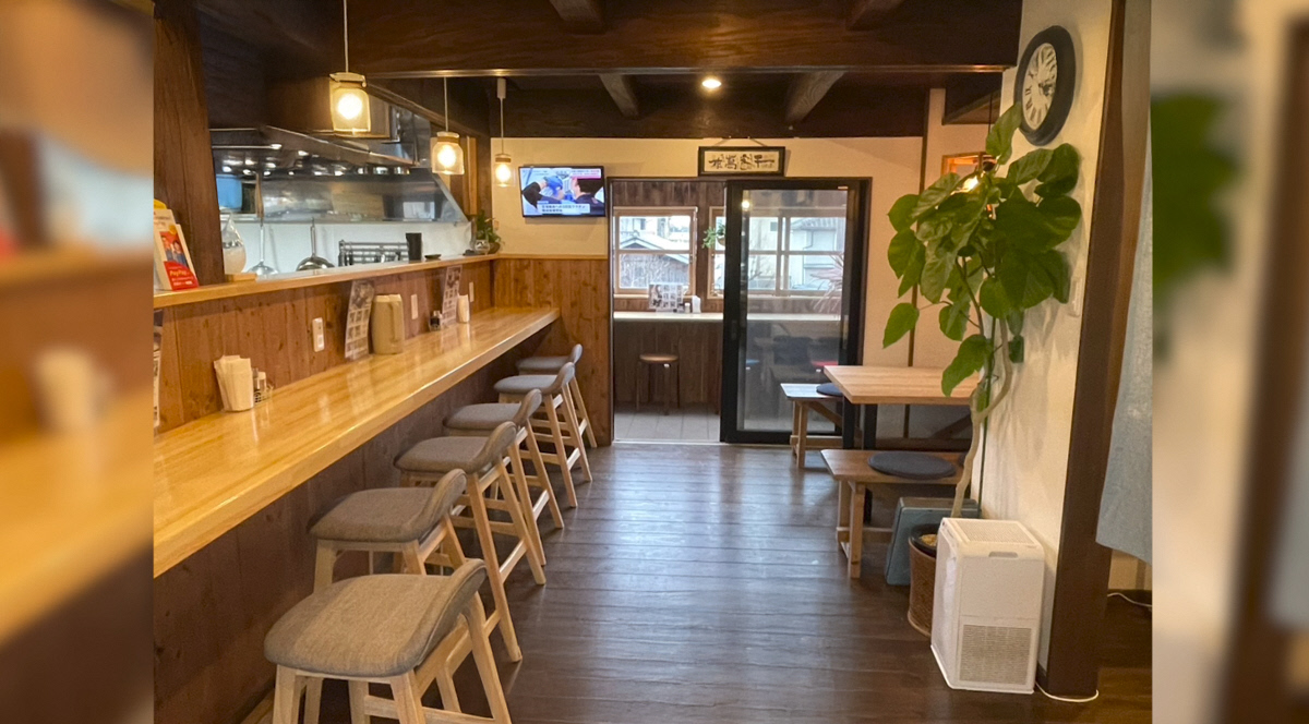 藤田さんの経営するKONNE lunch & cafe