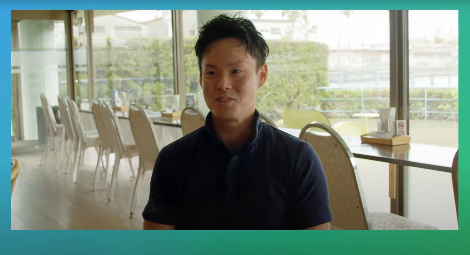 取材に応じる安田さん