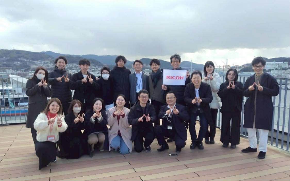 リコーワーケーションでの全員集合写真