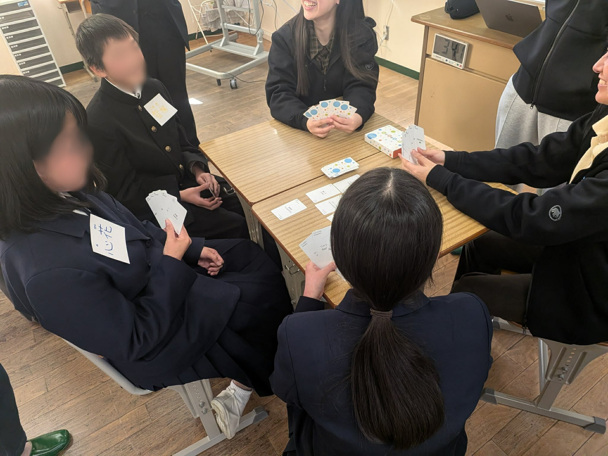 大島中学校でのワークショップのようす